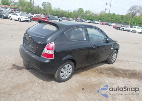 2009 Hyundai Accent Gs z USA, uszkodzony, nr VIN KMHCM36C39U140646